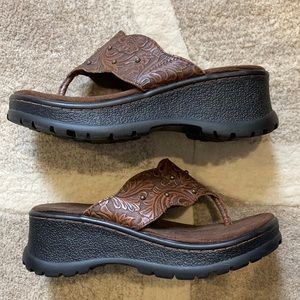 Roper Sandals